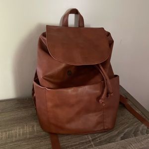 Universal thread backpack